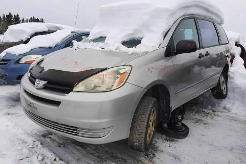 Photo of 2005 Toyota Sienna