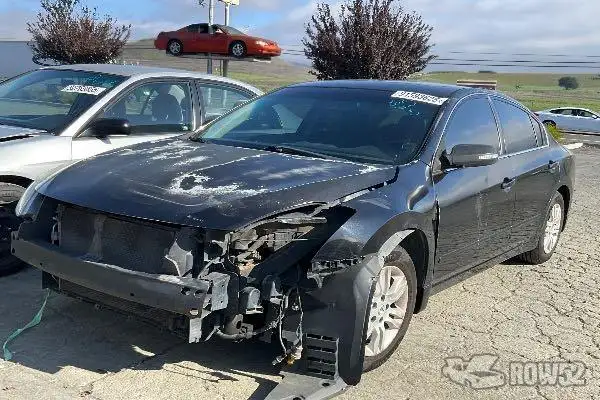 Photo of 2011 Nissan Altima