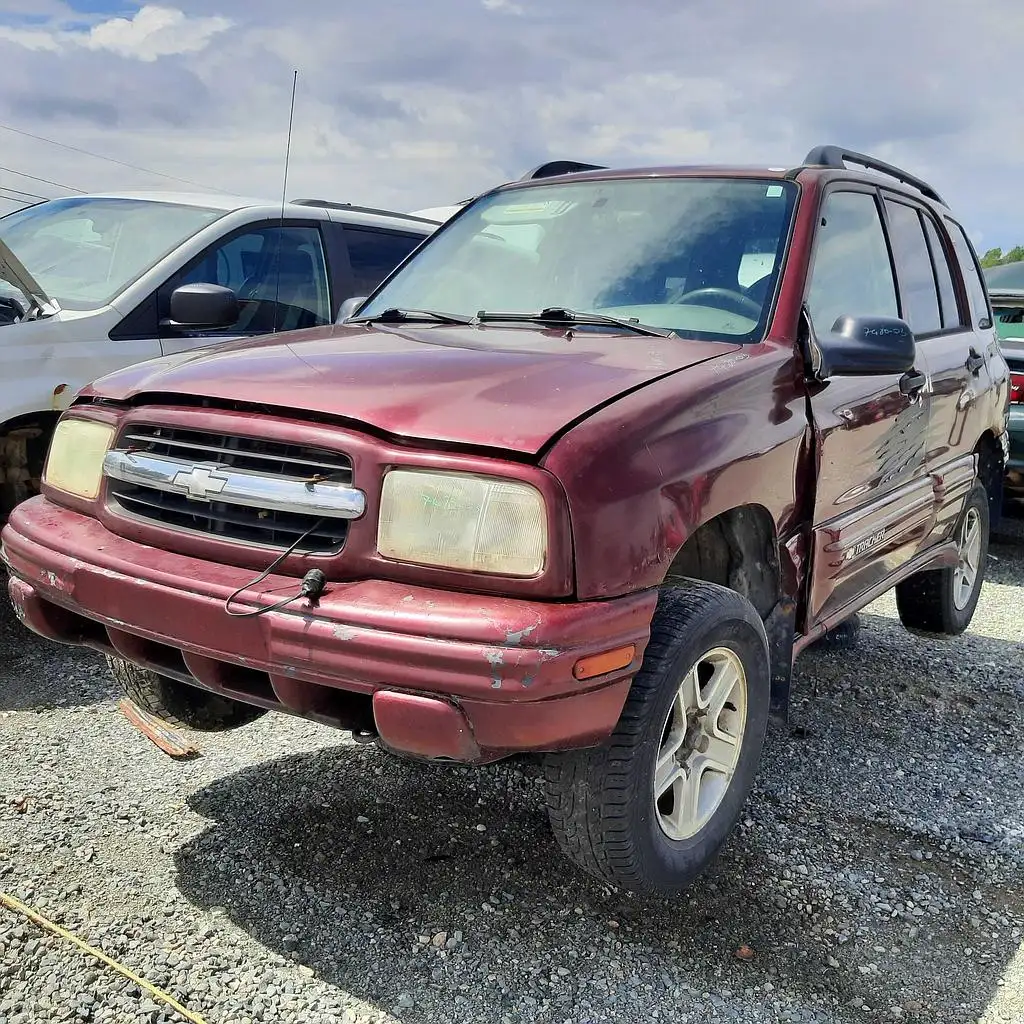 Photo of 2003 Chevrolet Tracker
