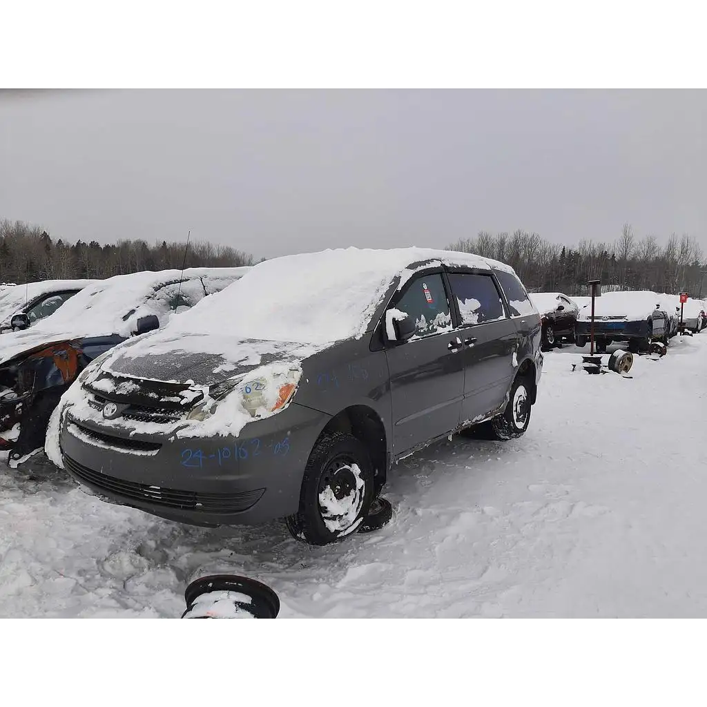 Photo of 2005 Toyota Sienna