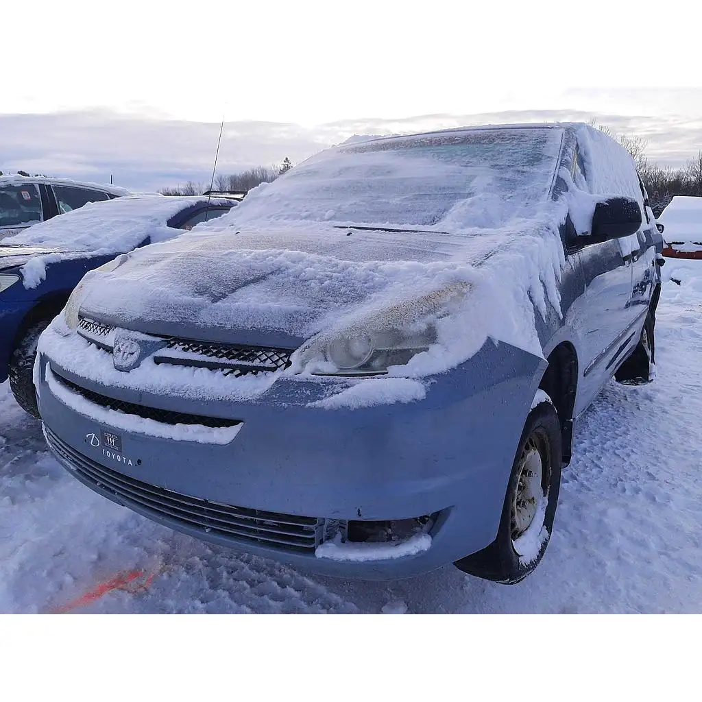 Photo of 2004 Toyota Sienna