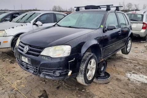 Photo of 2010 Volkswagen Golf