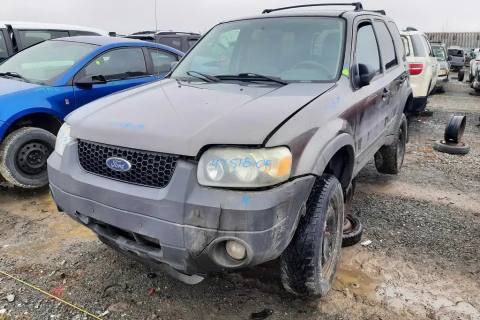 Photo of 2005 Ford Escape