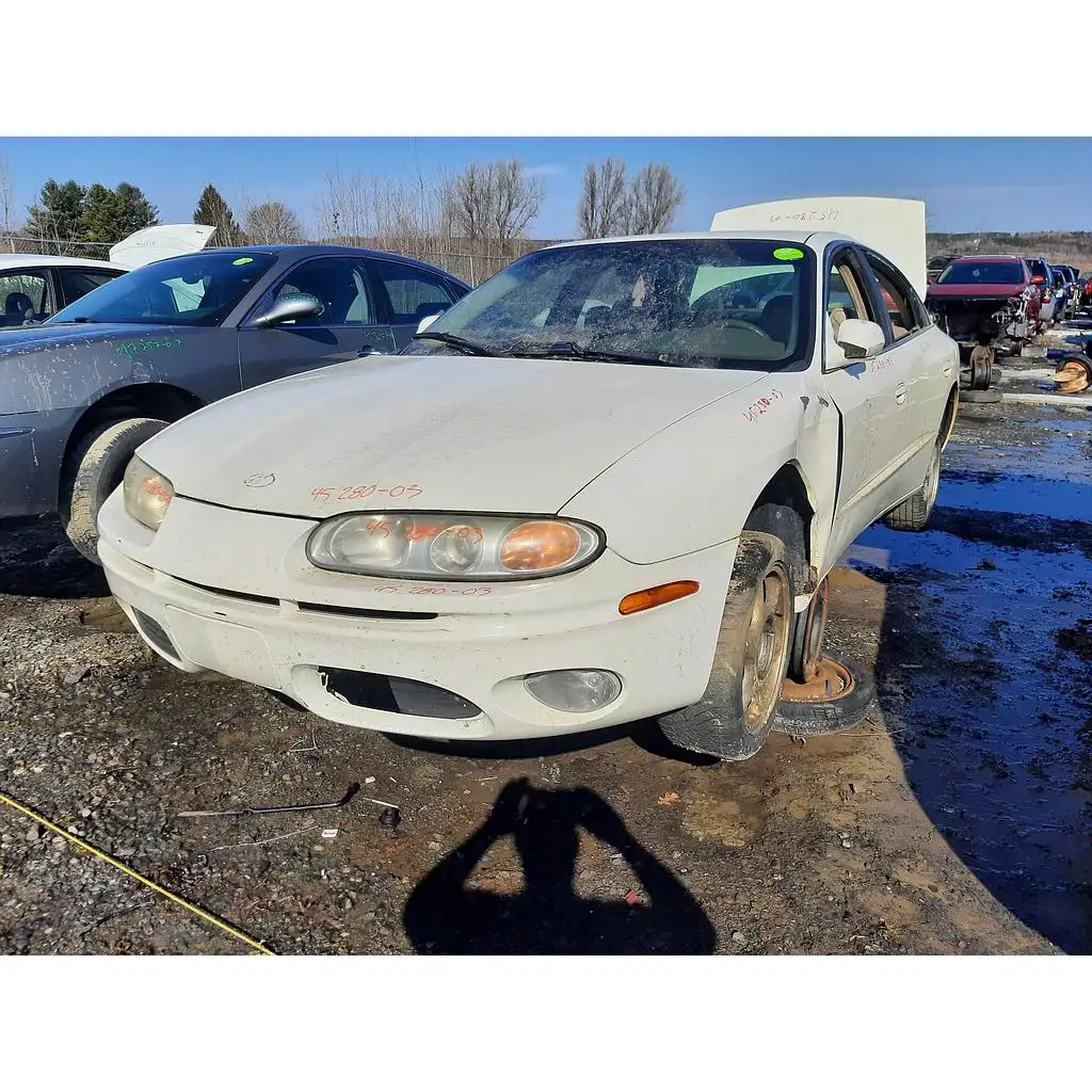 Photo of 2003 Oldsmobile Aurora