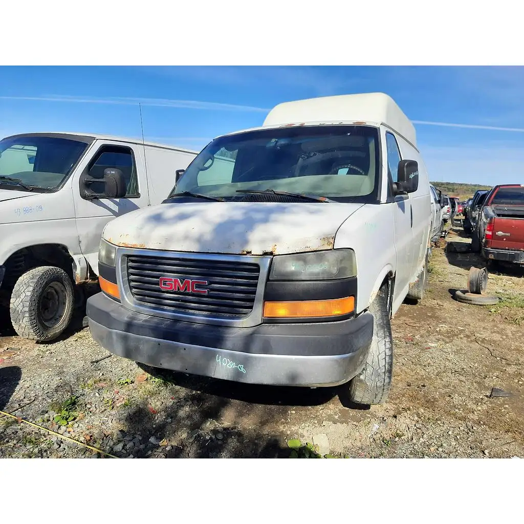 Photo of 2006 Gmc Savana Cargo