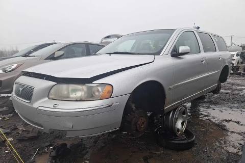 Photo of 2006 Volvo V70