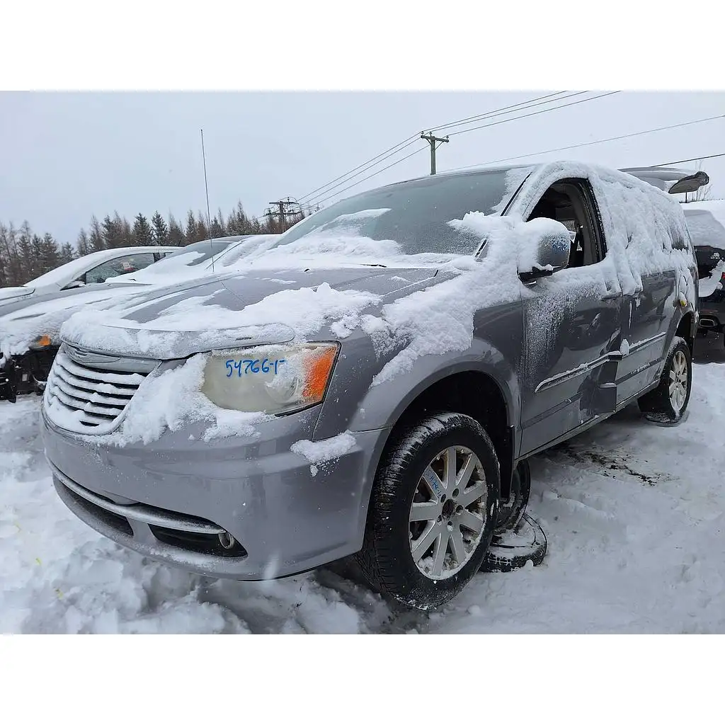 Photo of 2013 Chrysler Town & Country