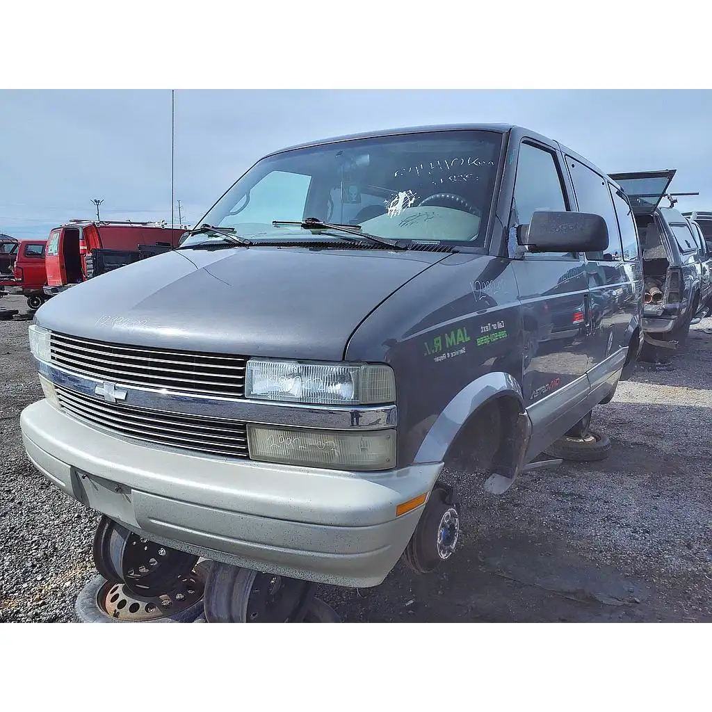 Photo of 2002 Chevrolet Astro