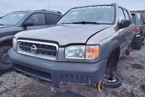 Photo of 2004 Nissan Pathfinder