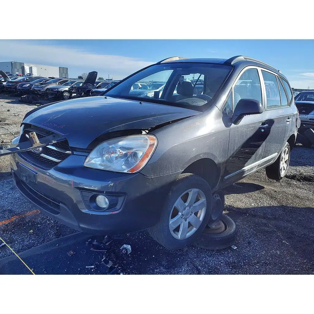 Photo of 2008 Kia Rondo