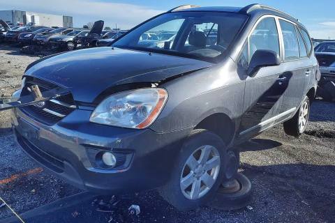 Photo of 2008 Kia Rondo