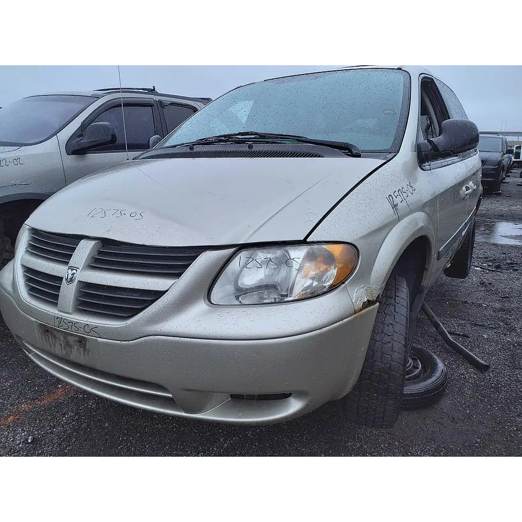Photo of 2005 Dodge Caravan