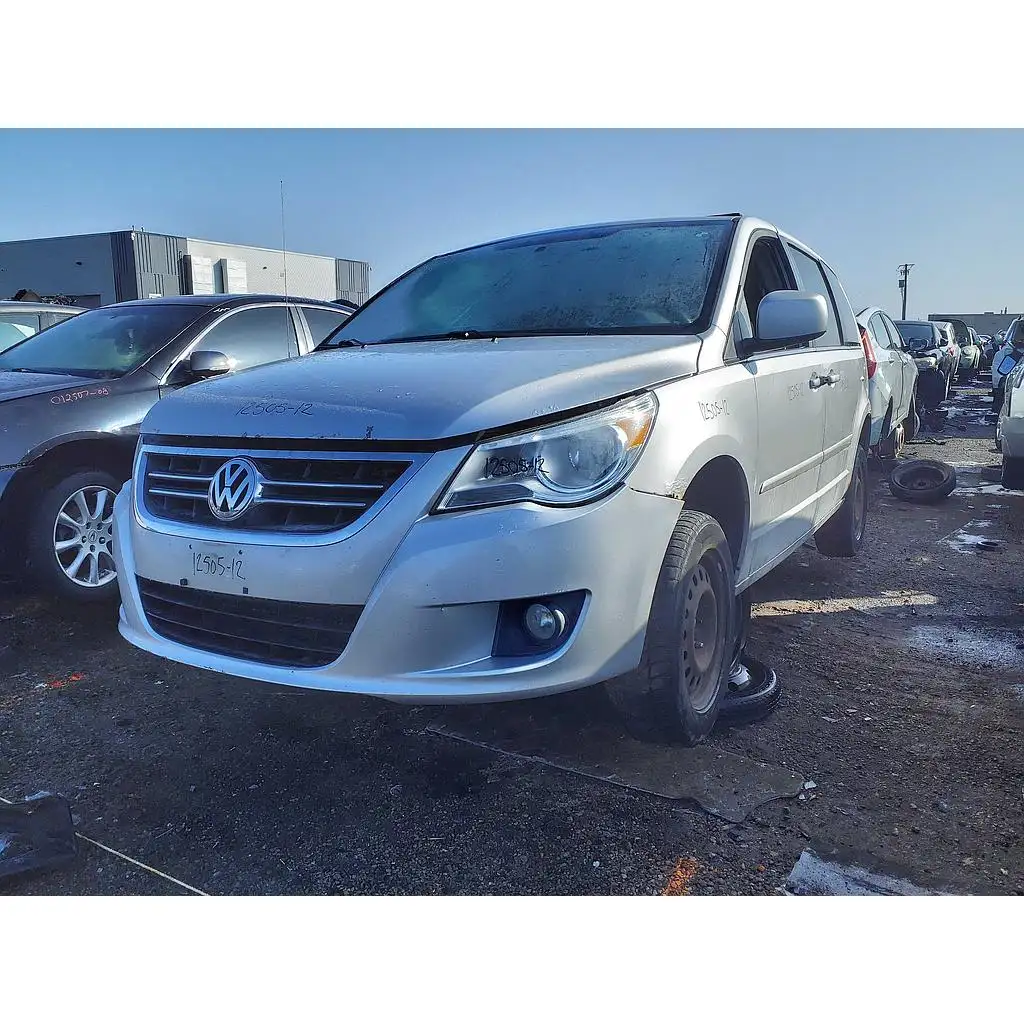 Photo of 2012 Volkswagen Routan