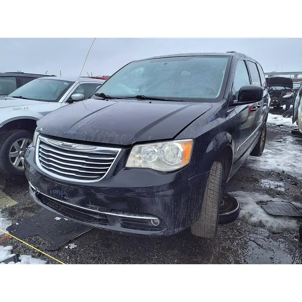 Photo of 2013 Chrysler Town & Country