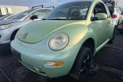 Photo of 2002 Volkswagen New Beetle