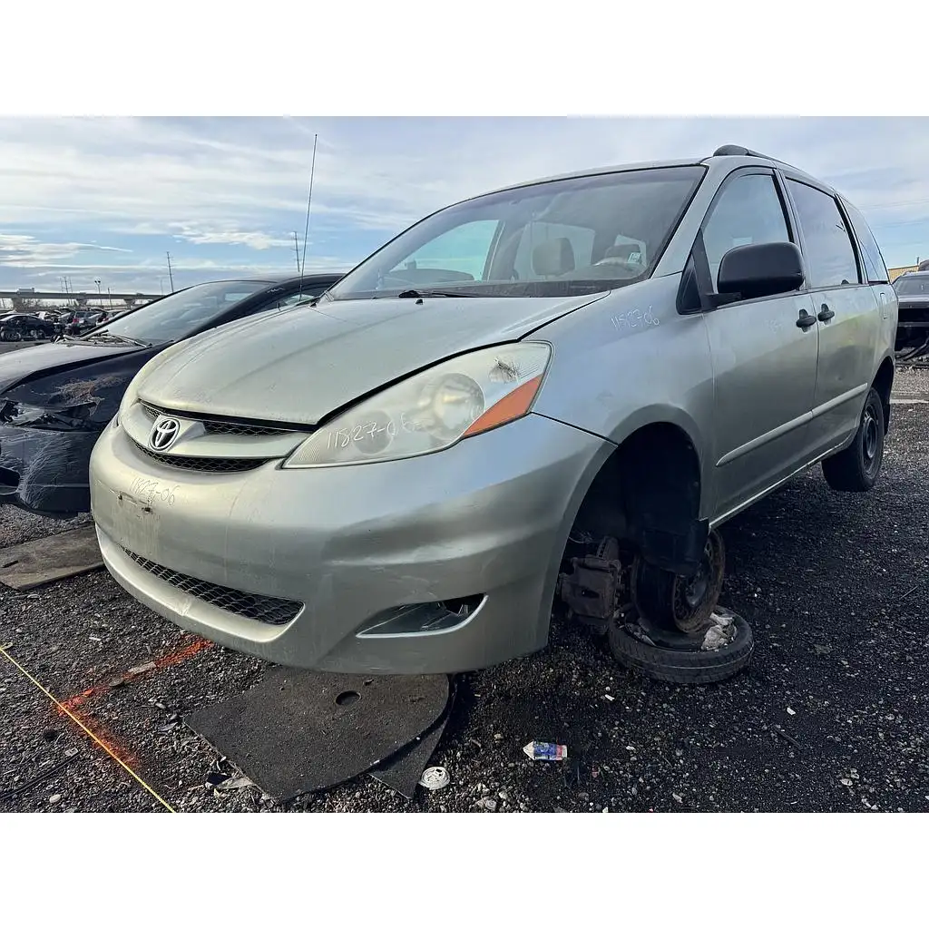 Photo of 2006 Toyota Sienna