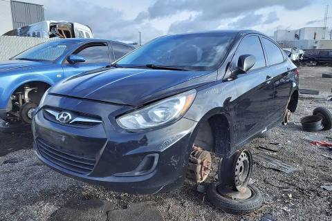 Photo of 2012 Hyundai Accent