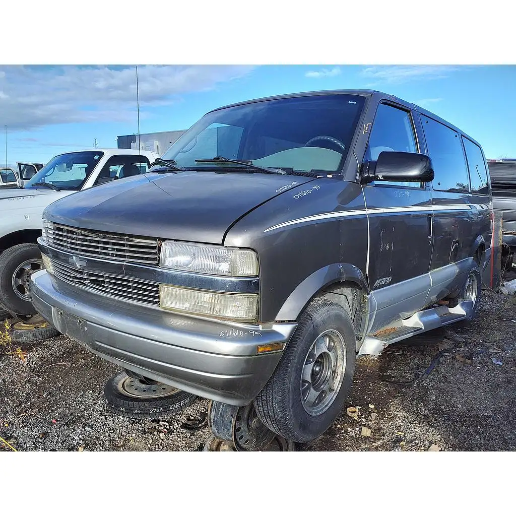 Photo of 1999 Chevrolet Astro