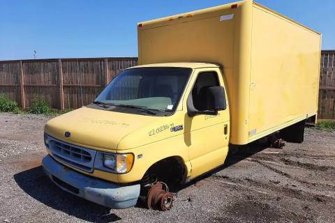 Photo of 1999 Ford Econoline