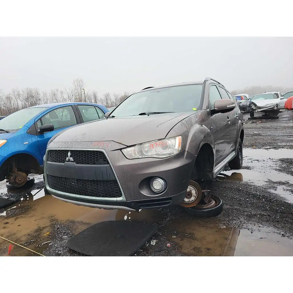 Photo of 2011 Mitsubishi Outlander