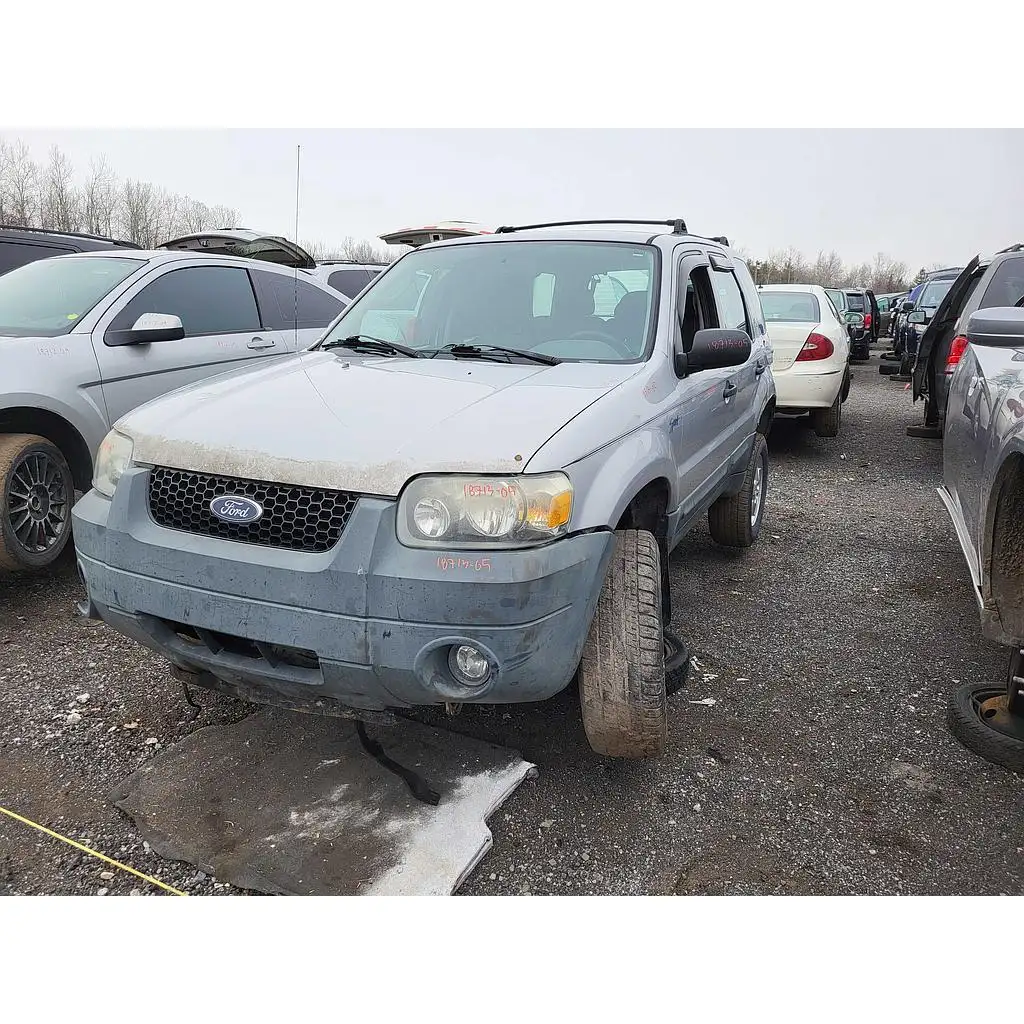 Photo of 2005 Ford Escape