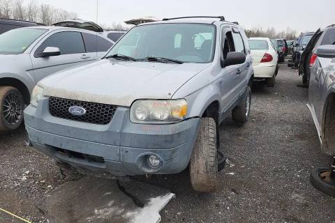 Photo of 2005 Ford Escape