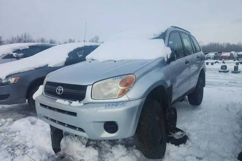 Photo of 2005 Toyota Rav4