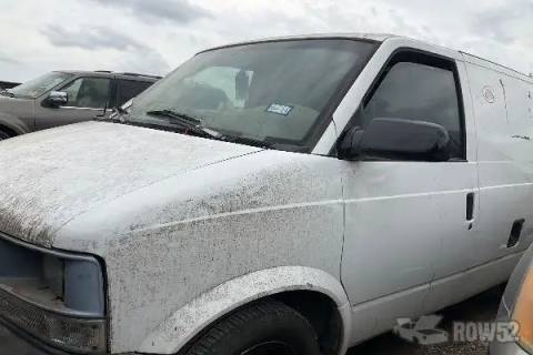 Photo of 2004 Chevrolet Astro