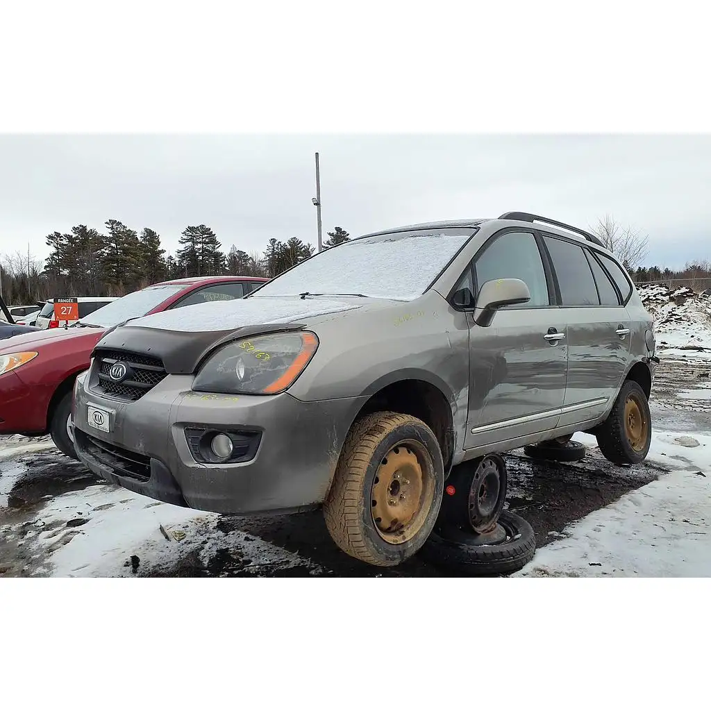 Photo of 2009 Kia Rondo