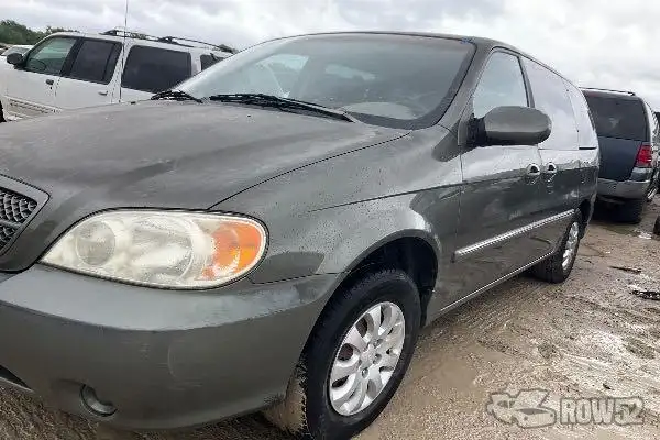 Photo of 2004 Kia Sedona