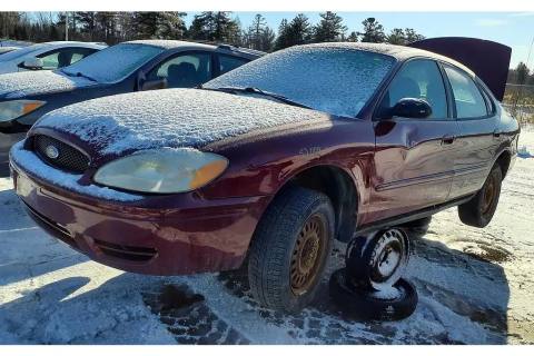 Photo of 2005 Ford Taurus