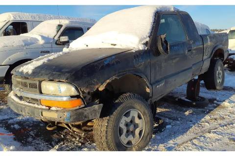 Photo of 2002 Chevrolet S-10