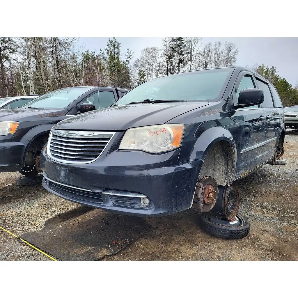 Photo of 2014 Chrysler Town & Country