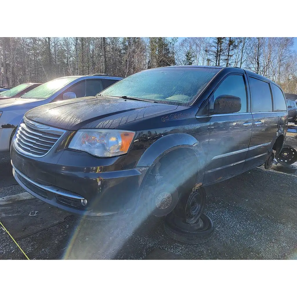 Photo of 2012 Chrysler Town & Country