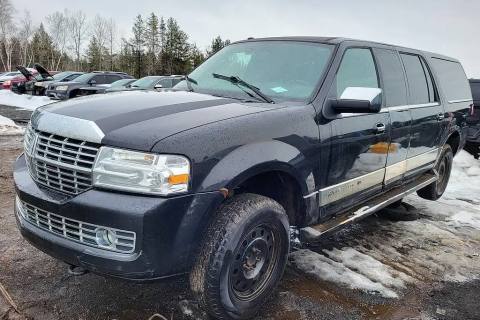 Photo of 2014 Lincoln Navigator