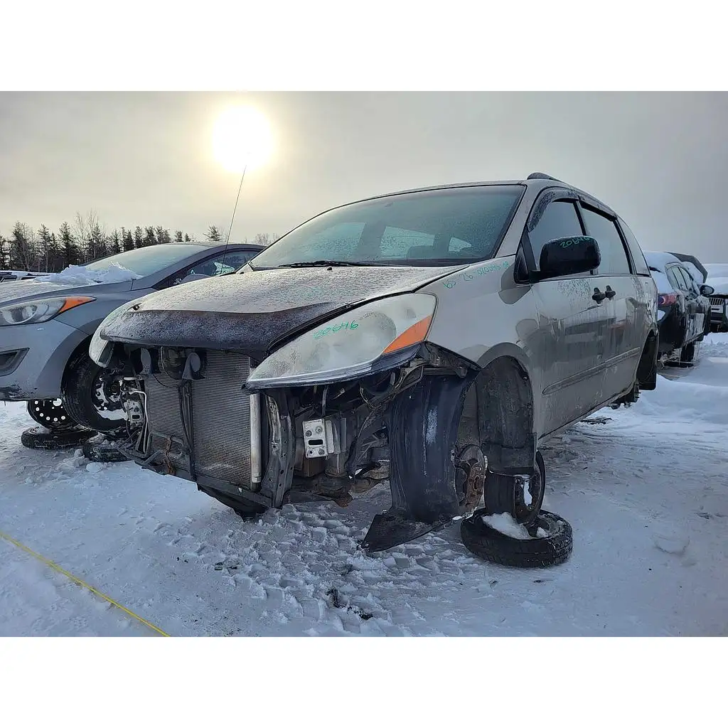 Photo of 2008 Toyota Sienna