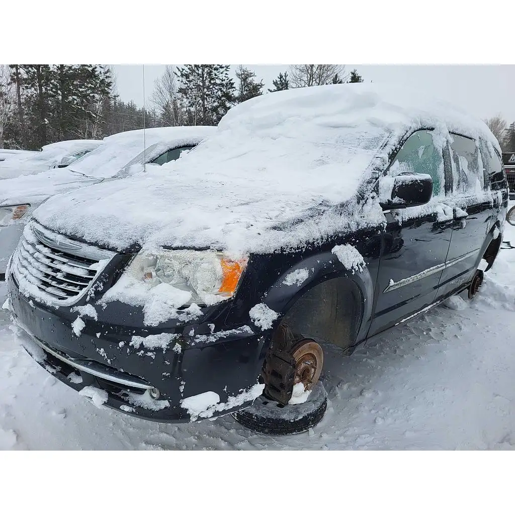 Photo of 2013 Chrysler Town & Country