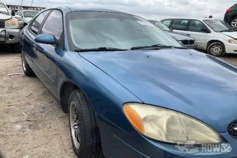 Photo of 2002 Ford Taurus