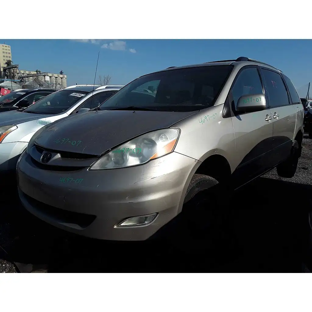 Photo of 2007 Toyota Sienna