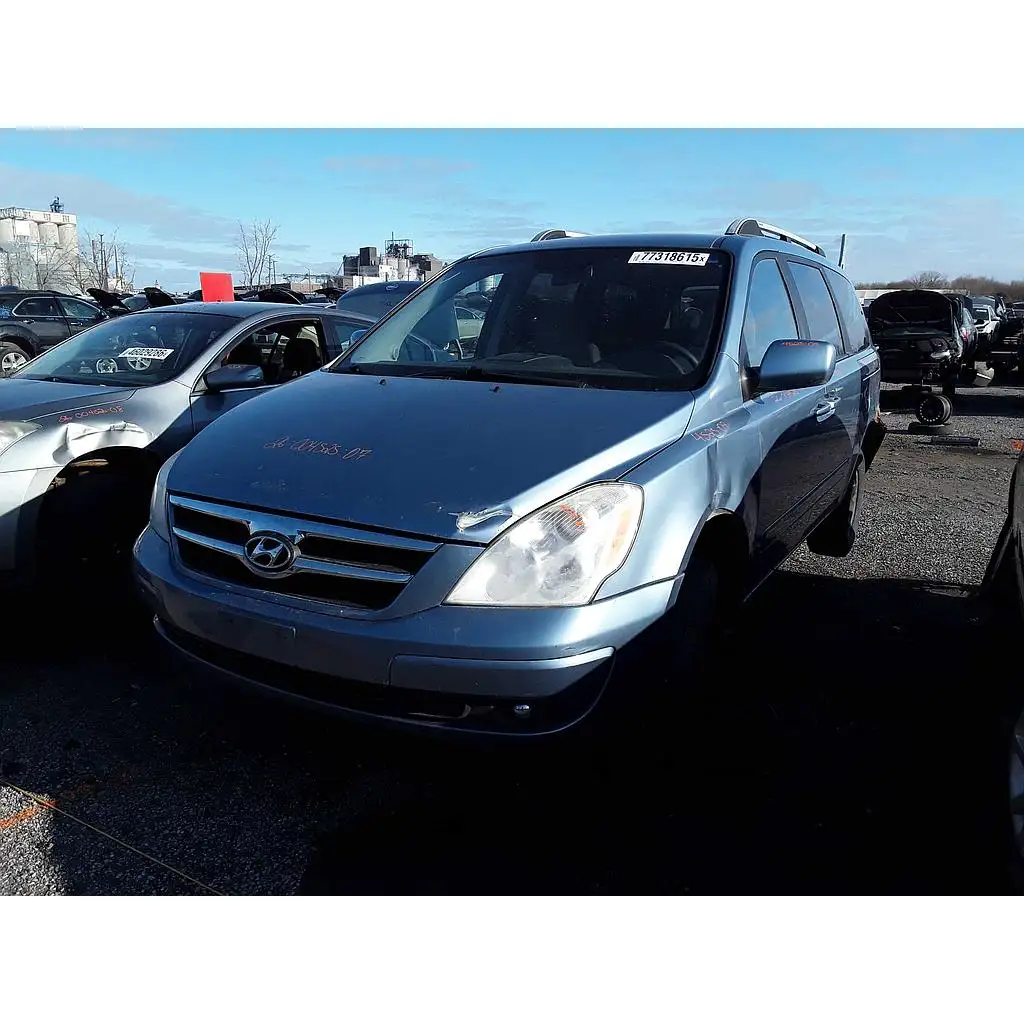 Photo of 2007 Hyundai Entourage