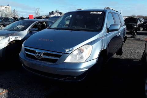 Photo of 2007 Hyundai Entourage