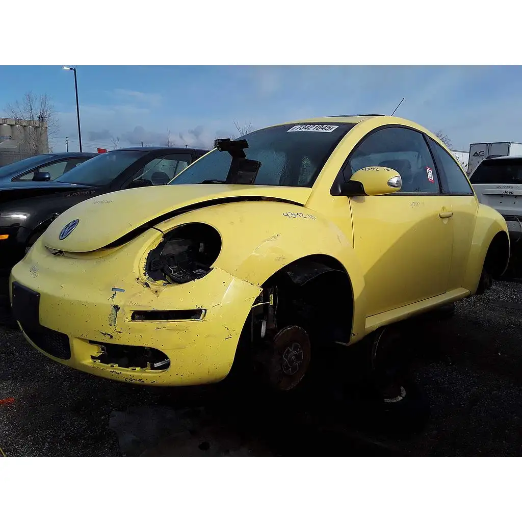 Photo of 2010 Volkswagen New Beetle