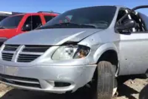 Photo of 2005 Dodge Caravan