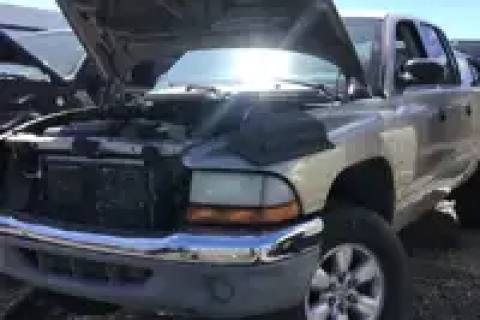 Photo of 2004 Dodge Dakota