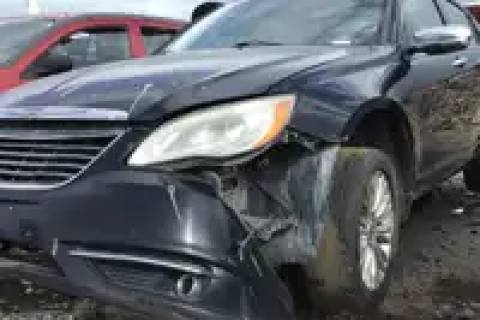 Photo of 2011 Chrysler 200