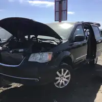 Photo of 2014 Chrysler Town & Country