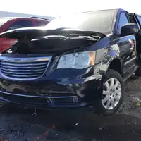 Photo of 2014 Chrysler Town & Country