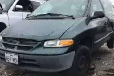 Photo of 1999 Dodge Caravan