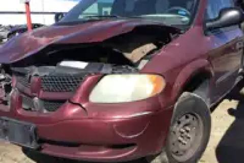 Photo of 2003 Dodge Caravan
