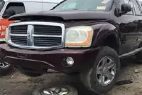 Photo of 2005 Dodge Durango